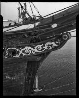 Bow of the "Mon Lei" Chinese junk, Newport, 1944