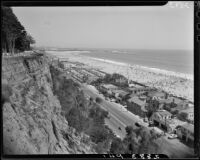 View from Palisades Park towards Santa Monica Beach, Santa Monica, 1950