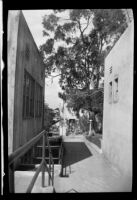Walkway at Santa Monica High School, Santa Monica, 1937-1939