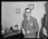 Edward Brody appears in court for Dr. Leonard Siever murder, Los Angeles, 1935