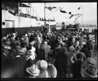 Crowd gathers on the wharf alongside Richard E. Byrd's ship, C. A. Larsen, Los Angeles, 1928