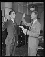 Frederick Walpole Hoar sworn to service in the reserves by Maj. Avery J. French, Los Angeles, 1935