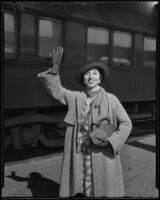 Amelita Galli-Curci, opera singer, upon arrival at the train station, Los Angeles, 1935