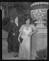 Concha de Martinez and Clara de Samayoa of Salvador during their California visit, Los Angeles, 1935