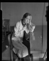 Kathryn Parks, in despair over accidently shooting and killing Glen Drewyor, Los Angeles, 1935
