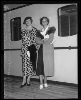 Honorable Mrs. Arnold Henderson and her daughter Daphne on cruise to Australia, Los Angeles, 1935