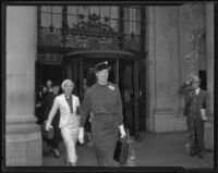 Eleanor Roosevelt leaving the Biltmore with Mayris Chaney and Malvina Thompson, Los Angeles, 1935