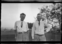Paul Scott and Willie Hunter on a golf course, Los Angeles, 1927