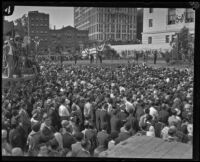 Crowds gather to watch the City Hall dedication ceremony, Los Angeles, 1928