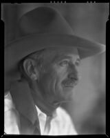 William Penhallow Henderson in a cowboy hat, Santa Fe, 1932