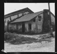 House on dirt road, Monterey, 1900-1930