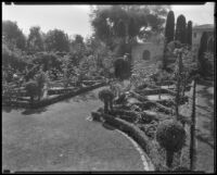 Large garden in a private home, Los Angeles, 1936