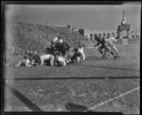 Jack Banta scores first touchdown against UCLA Bruins, Los Angeles, 1938