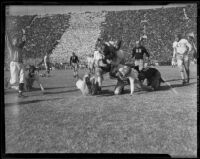 Football game between USC Trojans and Notre Dame Irish at the Coliseum, Los Angeles, 1938