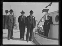 Burt Edwards, Walter Allen, Governor James Rolph and Fred Warner pose on a wharf, Los Angeles, 1932