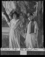 Margherita de Moran and her mother Cordelia Guirola de Moran at the Desert Inn, Palm Springs, circa 1935