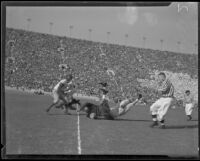 Football game between the USC Trojans and the UCLA Bruins at the Coliseum, Los Angeles, 1932