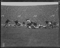 Football game between the USC Trojans and Stanford Indians at the Coliseum, Los Angeles, 1934