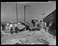 Southern Pacific train derailed by utility truck, Glendale, 1935