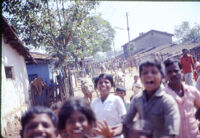 Gangadhar Nagar - village children in front of the jeep of the researchers, Hubli (India), 1984