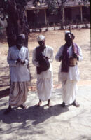 Gīgīpada singers Ramachandra Ramappa Dhavale, Yerappa Basavappa Sutagaji and Basappa Gagappa Talwar, Bailhongal (India), 1984 