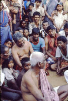 Gangadhar Nagar - Chandappa Jampana Kattimani, Haranśikārī leader leads chanting, Hubli (India), 1984