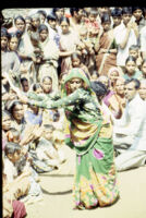 Gangadhar Nagar - Gopibai Sivlal, a Kanjar Bhāṭ woman, dances alone, Hubli (India), 1984