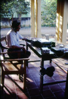 Nazir Ali Jairazbhoy with recording equipment, Usilampatty (India), 1984