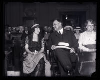 Clara Phillips in a courtroom, Los Angeles, 1922