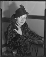 Actress Betty Boyd takes financial matters to court, Los Angeles, 1936