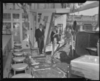 Street car crashes into beer parlor, Los Angeles, 1936