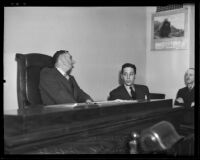 Frank Monfort and Ross Alexander in court, Los Angeles, 1935