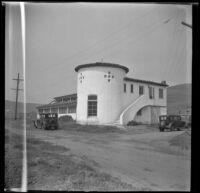 Building where H. H. West and family stayed overnight, San Clemente, 1936