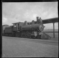 Train engine sitting on the tracks, Omaha, 1900