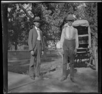 Sam Longstreet poses with his brother, Harry Longstreet, Red Oak, 1900