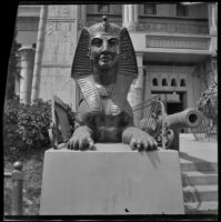 Sphinx sculpture in front of the Golden Gate Park Memorial Museum, San Francisco, 1900