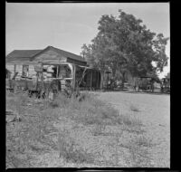 Halfway house, viewed from the side, Independence vicinity, 1914