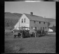 Cars parked in the yard at Fales Hot Springs, Mono County, 1913