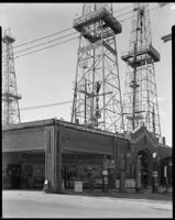 Gas station at the Venice oil field, Los Angeles, circa 1930