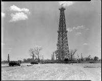 H. L. Whiston well at the Fruitvale Oil Field, Bakersfield vicinity, 1932