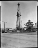 Universal Oil Company oil well at the I. B. Nutt lease, Montebello vicinity, circa 1930
