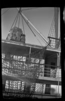 Cargo being hoisted off the ship, Valdez, 1946