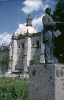 Mexico (Zona Centro, Guadalajara, Jalisco) - Valentín Gómez Farías monument with Catedral de la Asunción de María Santísima (Catedral de Guadalajara) in background, between 1960-1964