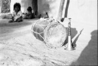 Bajania Nat people - Ḍholak and shehnai in a village, Vadodara (India), 1963