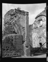 Church ruins at the Mission San Juan Capistrano, San Juan Capistrano, 1920